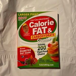 2017 The CalorieKing Calorie Fat & Carbohydrate Counter Book Large Print Edition
